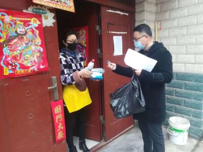 【抗疫英雄谱】“不遗漏一个发热患者！” ——孙建平：当好百姓健康的守护人