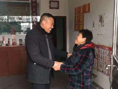 安陆：办好“民心事” 走好“扶贫路”