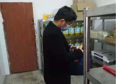 守护舌尖上的安全——辛榨乡市场监管所开展校园食品安全检查