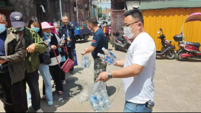 免费专车接送 开辟绿色通道——安陆市巡店镇全面推进疫苗接种