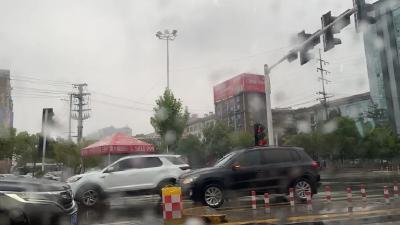 雨雨雨又来了!今晚，安陆将有强降雨！