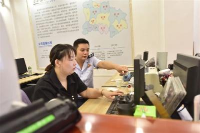 【下基层 察民情 解民忧 暖民心】安陆“六税两费”减免1400余万元