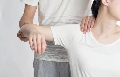 这种常见的行为，可能伤身体！这几类人真的别碰……