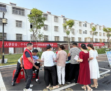 安陆市陈店乡深入开展“安全生产月”集中宣传活动