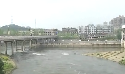 黄建军调研水利建设、防汛抗旱工作 