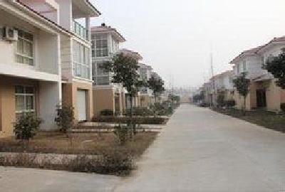 庙头镇新建垃圾中转站投入运行 