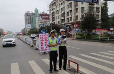 汉川交警大队开展交警执法网络直播活动