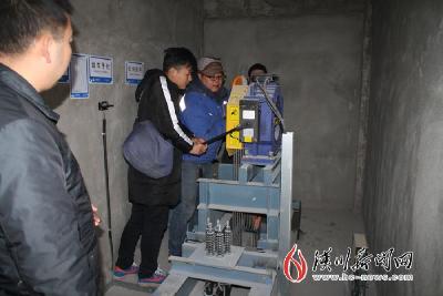 市质量技术监督局与湖北省特检院汉川电梯检验所开展电梯安全检查 