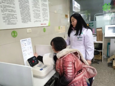 仙女山社区卫生服务中心受到国家卫生计生委表彰 
