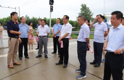 市政协六届十九次主席会议召开 