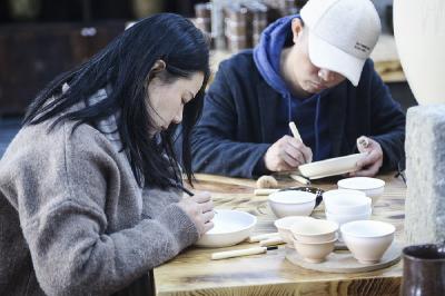 深化校企合作　跨界传承马口陶