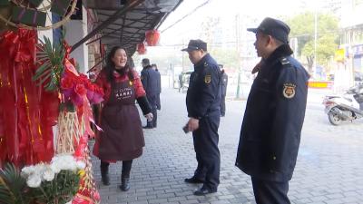 疏堵保畅  汉川城管在行动