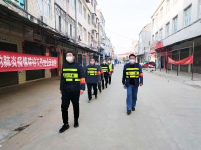 坚守派驻村 打好阻击战