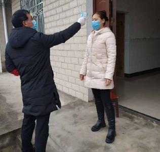 疫流而上，他选择了做一名硬核队长