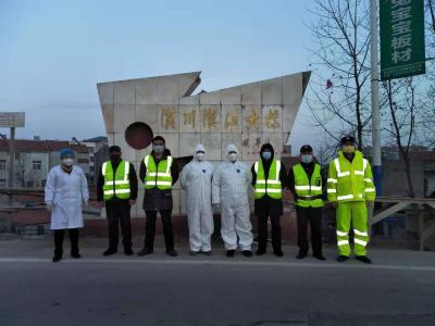 抗疫一线，铿锵玫瑰绽放汉江大桥桥头