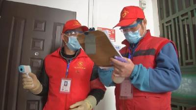 汉川烟草志愿者暖心服务小区居民