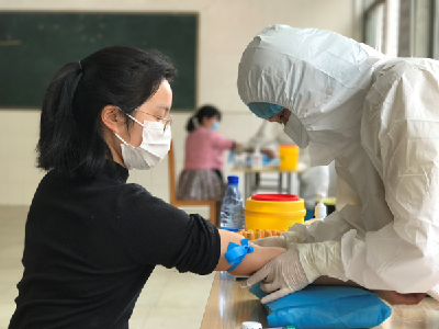 汉川实验高中：“硬核”检测让教职工安心开学