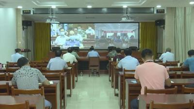 踊跃报名应征，接受祖国挑选