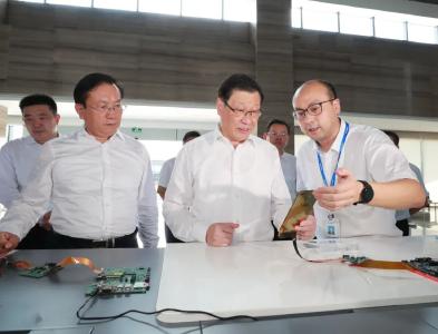 着力提升产业链供应链现代化水平！应勇在武汉走访调研企业时强调了这些重点