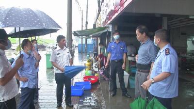 汉川专项整治汉江流域“清网”“清船” 及野生鱼类贩卖现象
