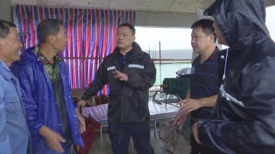 曾耀华深入脉旺片检查督导防汛救灾工作