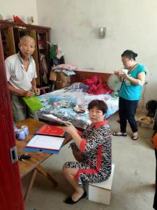 贫困户外出务工补贴，这个镇好暖心