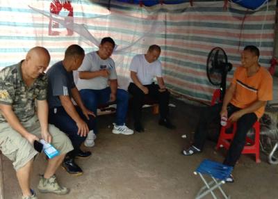 肖建明：灯塔村的“明灯”