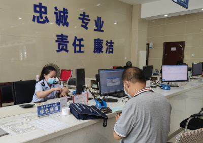 高温天 税务“店小二”事事想在前