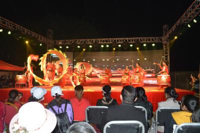 群众广场舞展演活动，这个地方首次举办