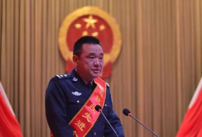 捍卫使命、逆行出征，筑起铜墙铁壁
