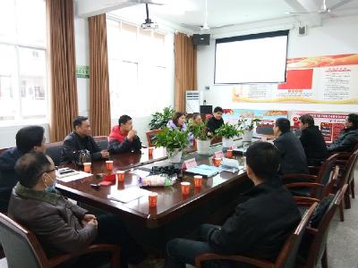 数字校园怎么建，东风小学迎调研