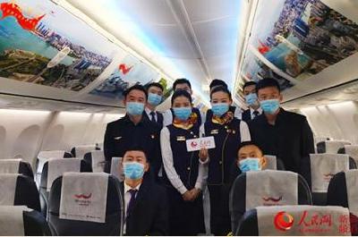 乌鲁木齐航空万米高空“云端”看“大道康庄”