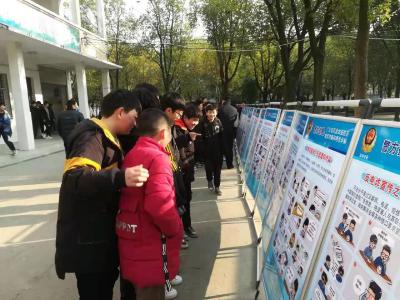 警校携手筑牢校园安全网