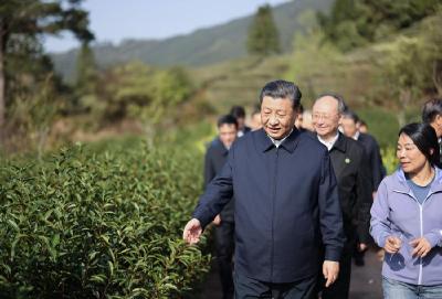 第一观察 | 习近平福建行，第一站为何看山？（内附珍贵老照片）