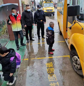 【汈汊湖养殖场】开学季，汈汊湖养殖场很暖心