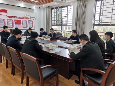 市信访局：专门开班 以学促行