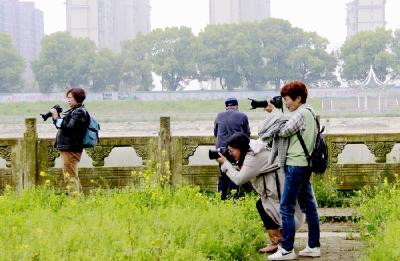 《大美汉川》献礼华诞