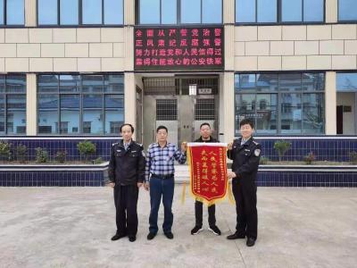 微信软件有假的？ 1万多元没了……