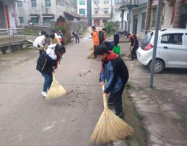 【马鞍乡】“红领巾”体验环卫工作