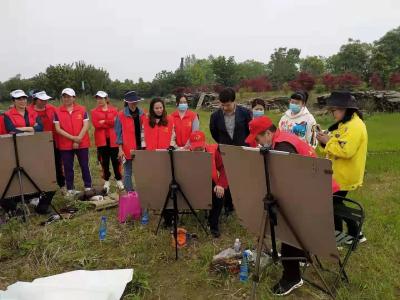 华严：描画新家乡 争做新女性