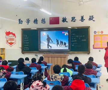 【汉川金东方】广搭平台 深度参与 他们这样学雷锋