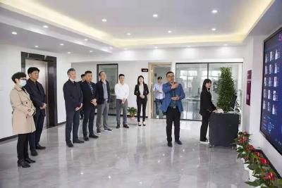 省委网信办领导到汉川调研