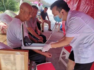 【脉旺镇】巡回医疗服务   确保防疫防汛两不误