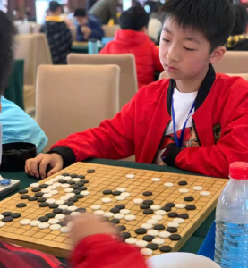 汉川围棋选手在湖北赛事摘金夺银