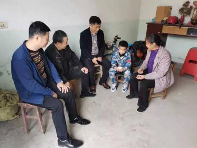 【西江乡】慰问北河村留守儿童