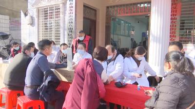 【医保局】便民！爱心义诊送到家门口