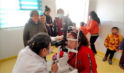 【湾潭乡】关注视力健康活动进村来