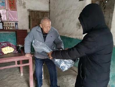 【马鞍】寒冬送温暖 