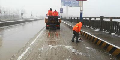 【交通运输局】闻雪而动，汉川公路部门全力应对冰雪恶劣天气