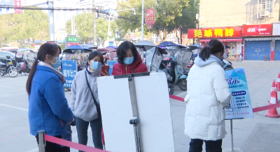【商务局】我市公共场所严抓疫情防控不松懈